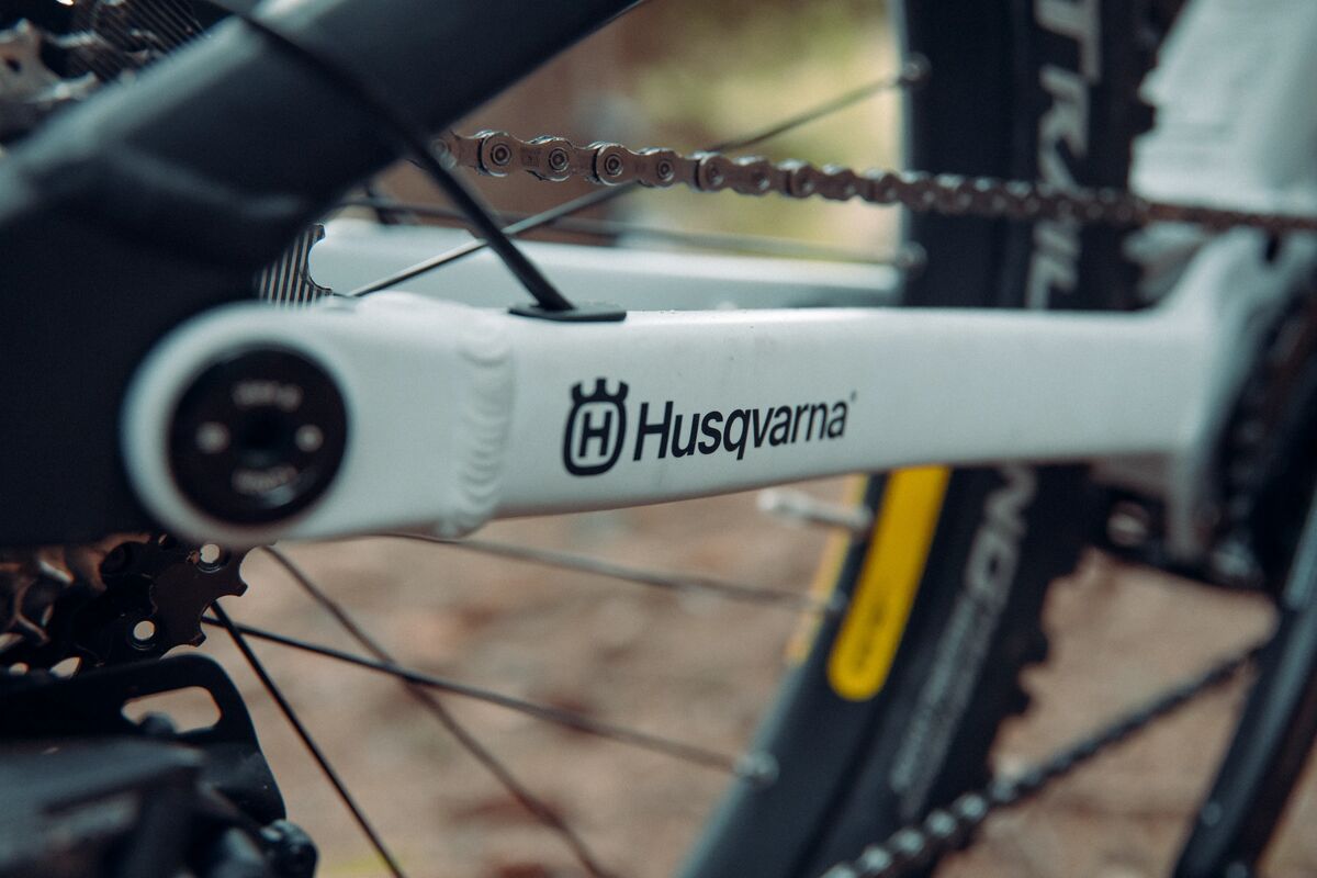 Husqvarna Hard Cross HC1