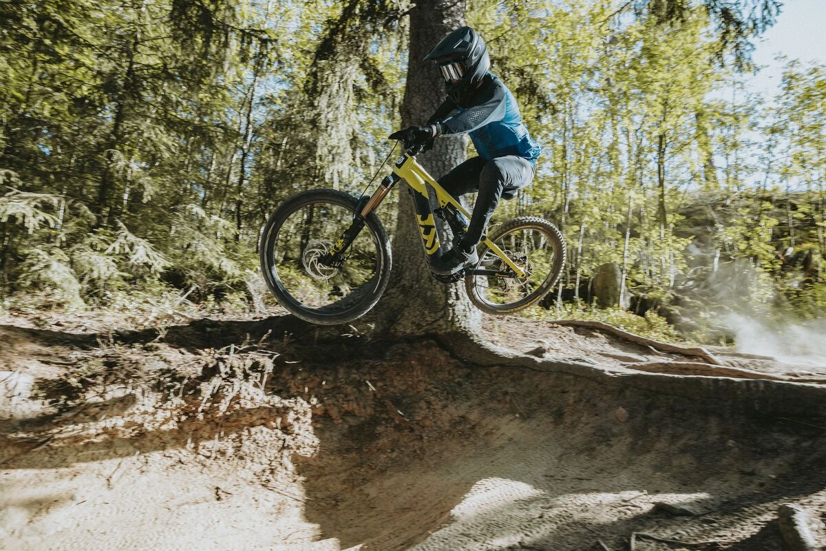 Husqvarna Hard Cross HC5