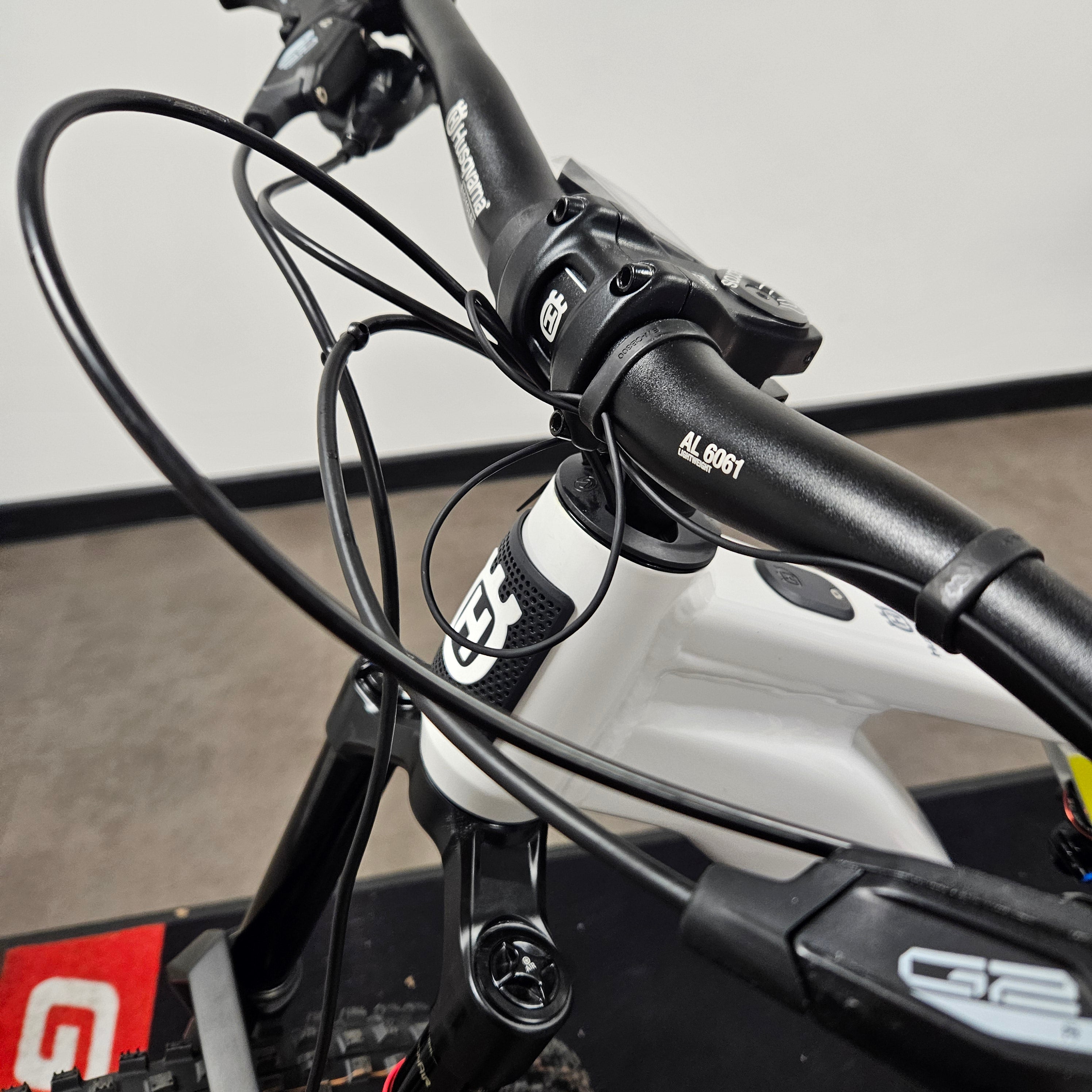 USED - Husqvarna Hard Cross HC3 Large