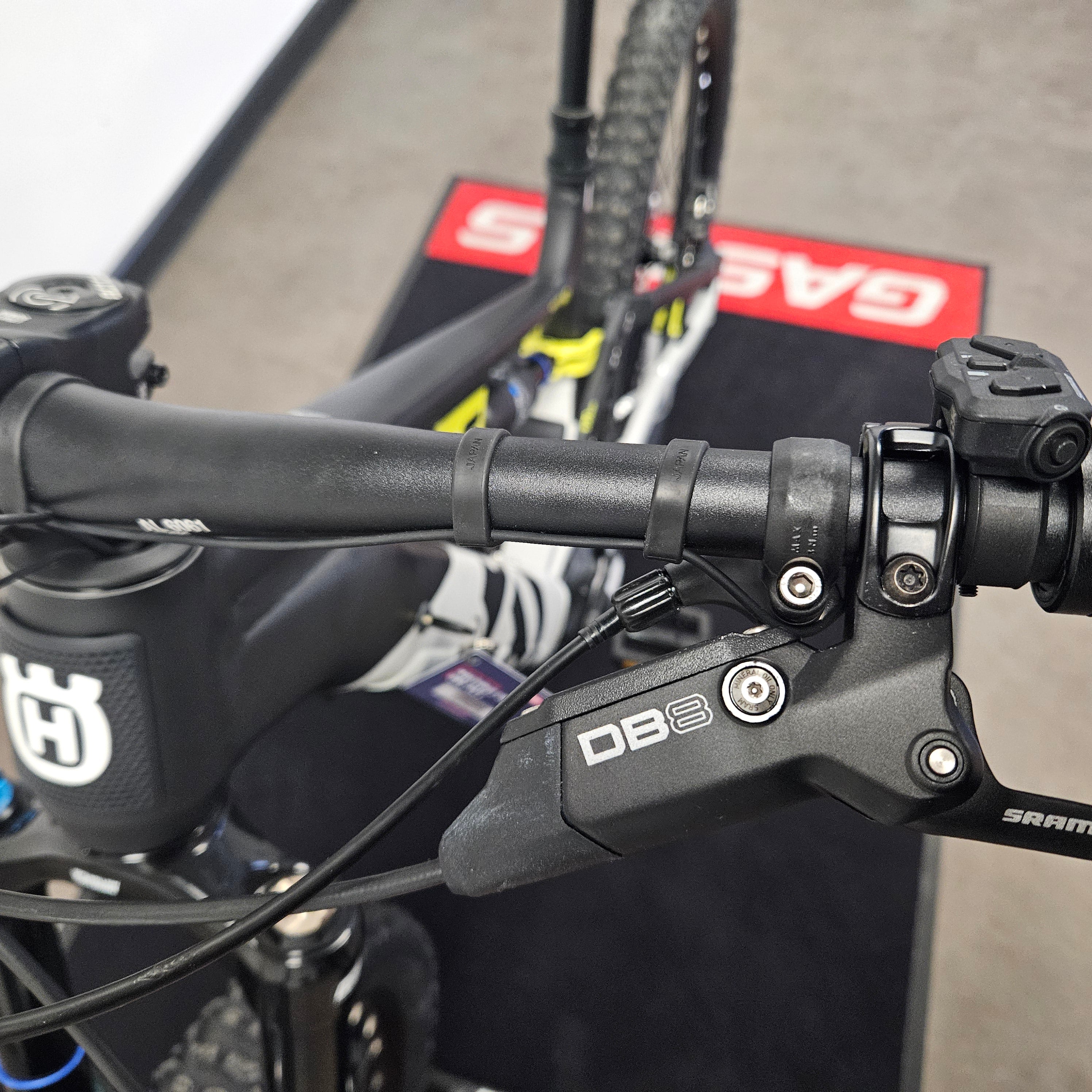 USED - Husqvarna Hard Cross HC1 - Medium
