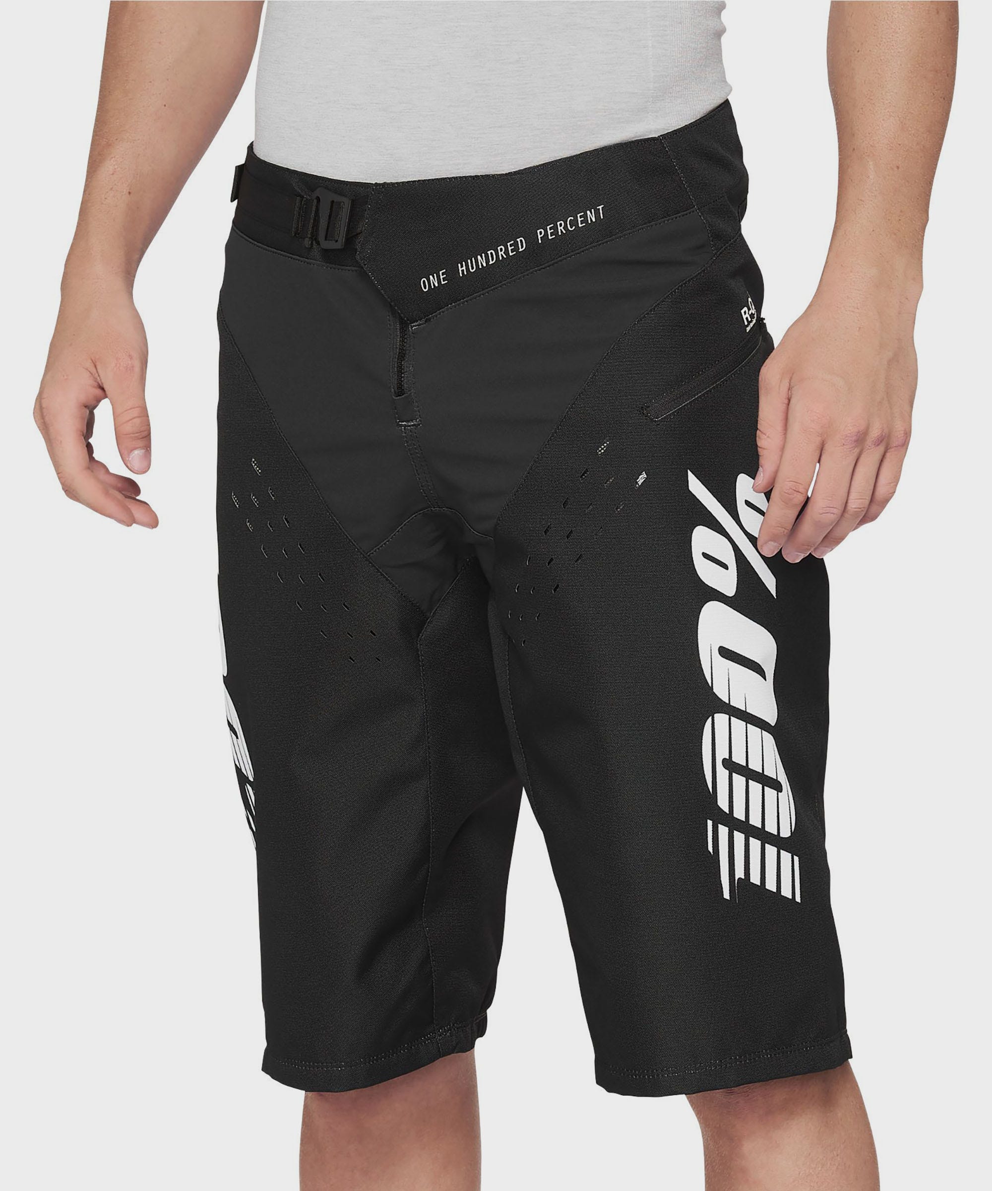 100% RCore Shorts Black