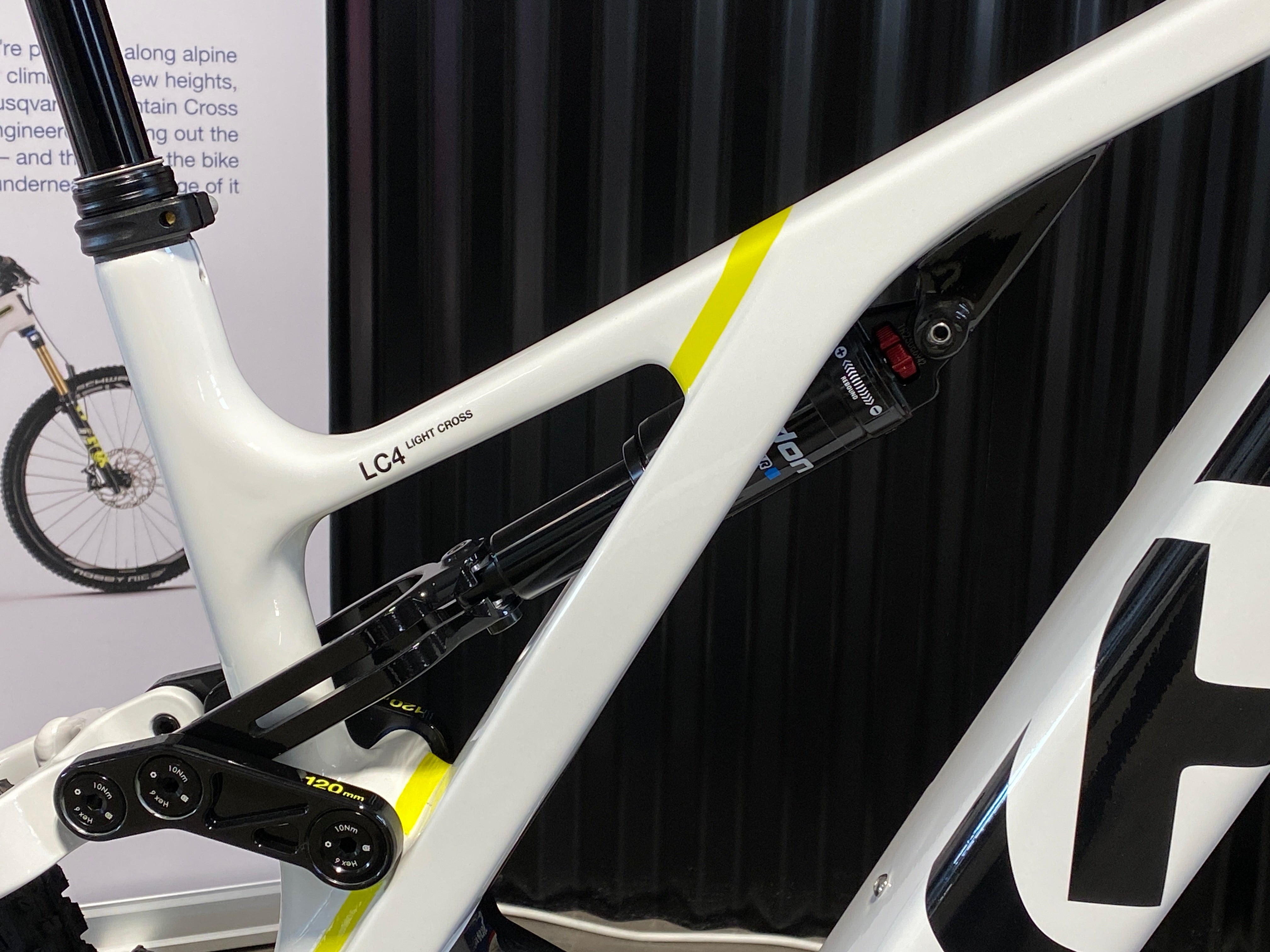 Husqvarna Light Cross LC4