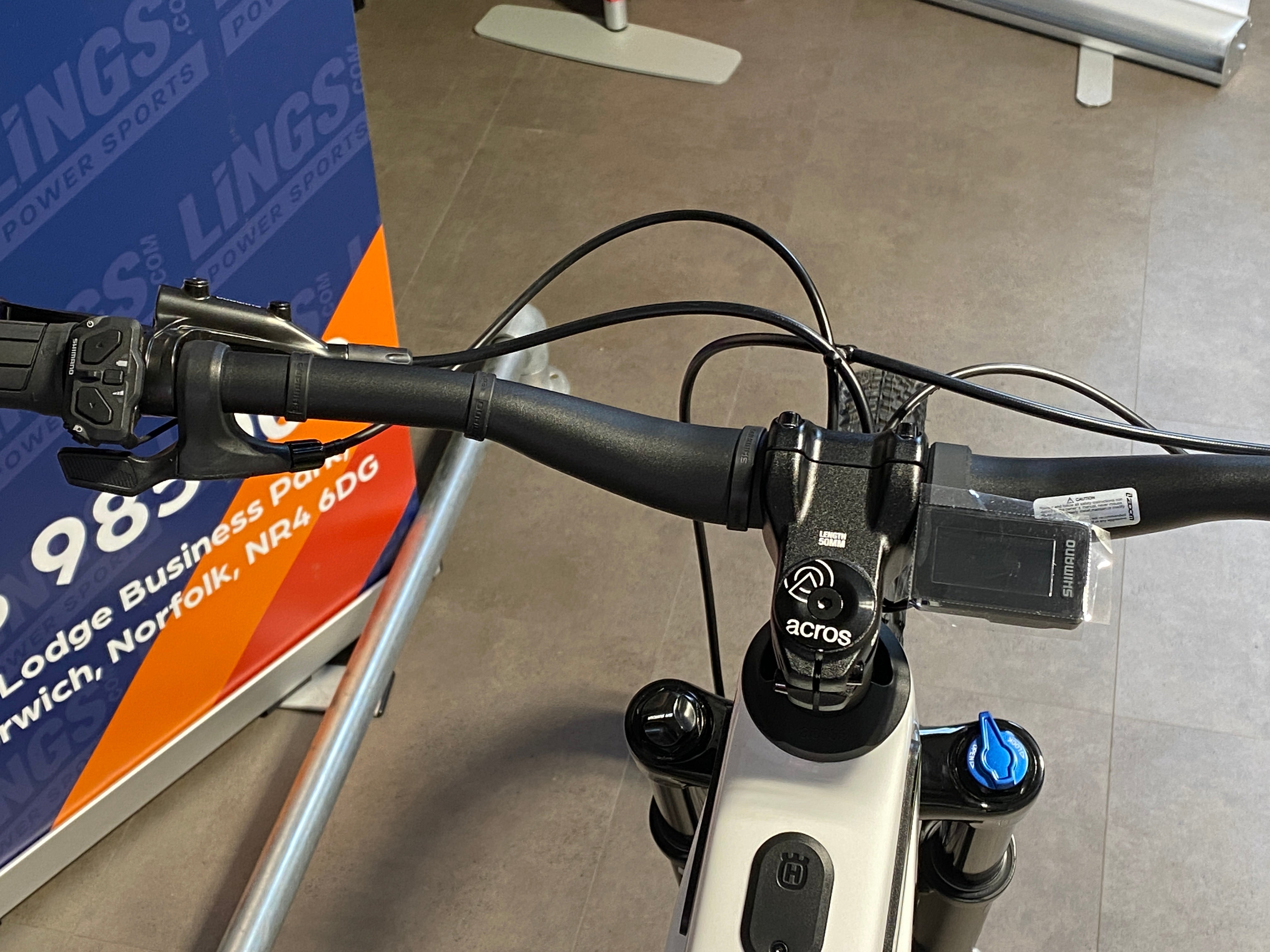 Husqvarna Light Cross LC4