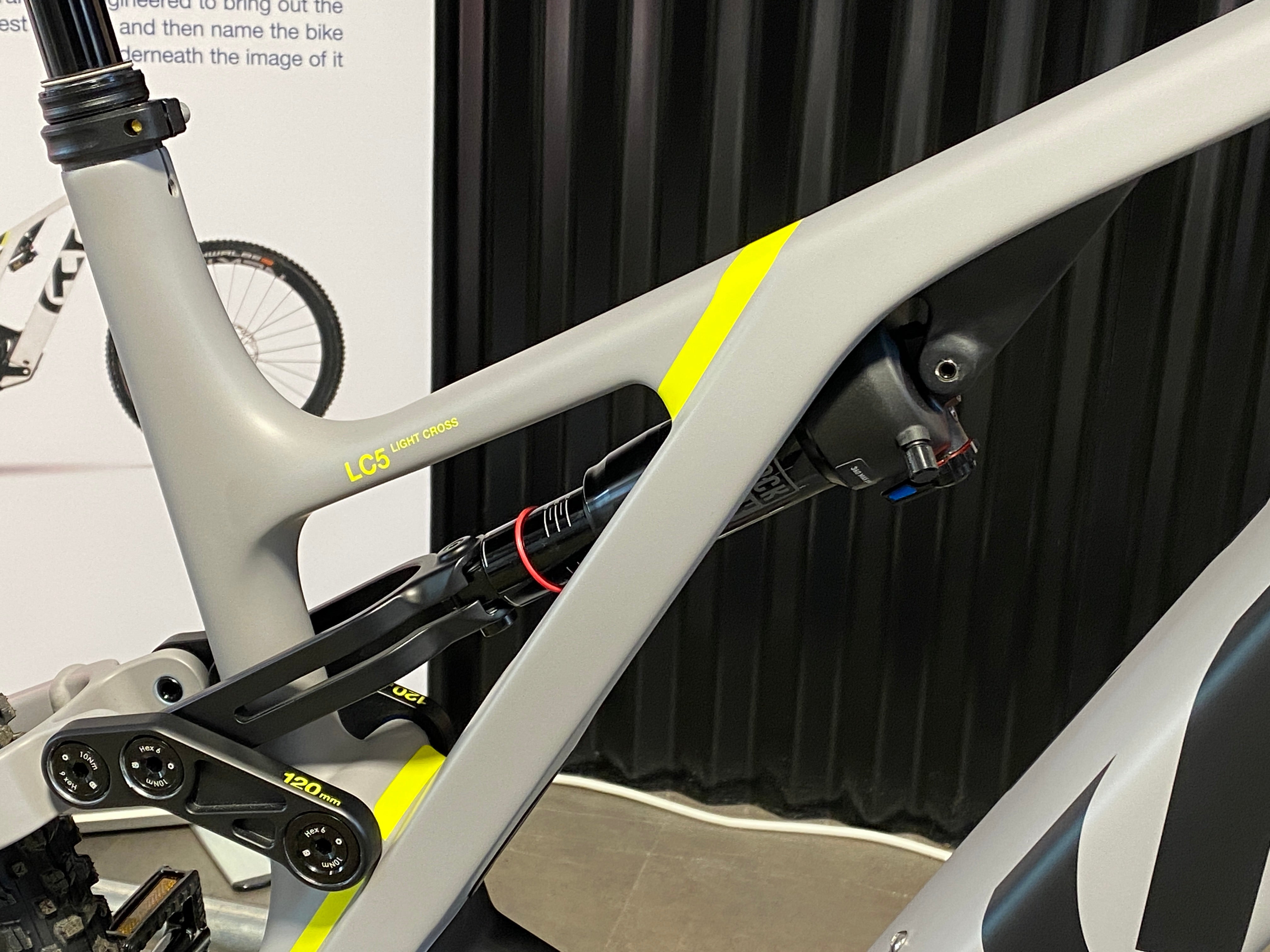 Husqvarna Light Cross LC5