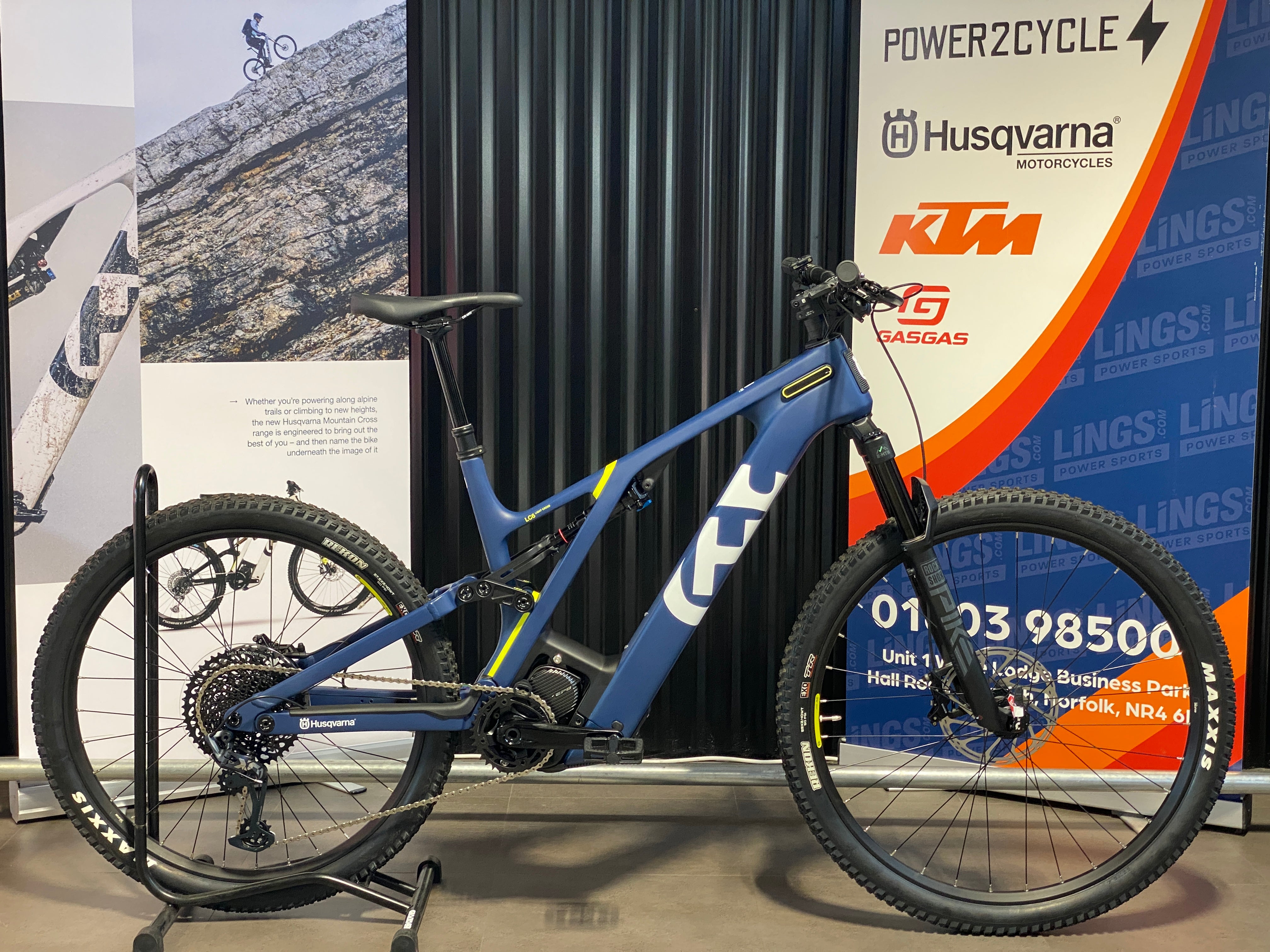 Husqvarna Light Cross LC6