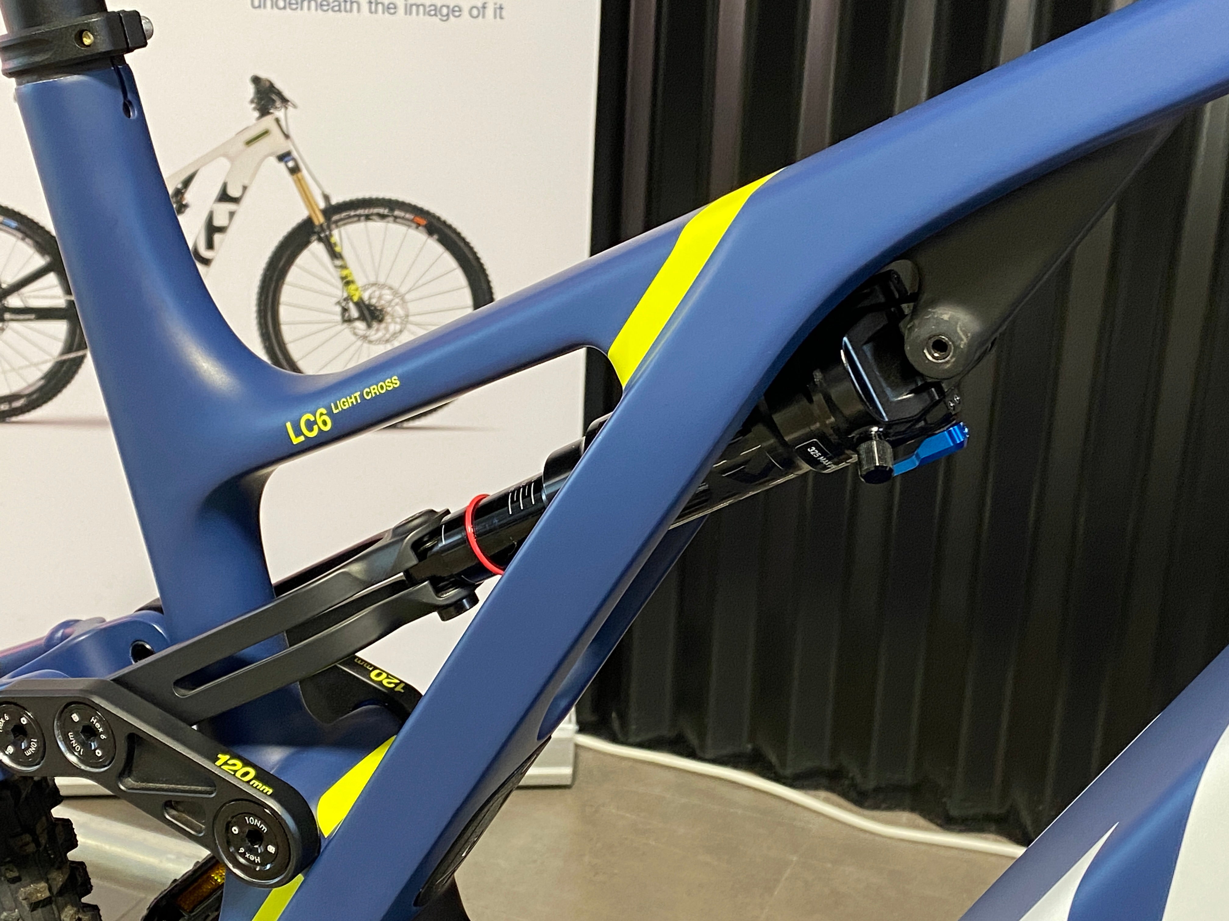 Husqvarna Light Cross LC6