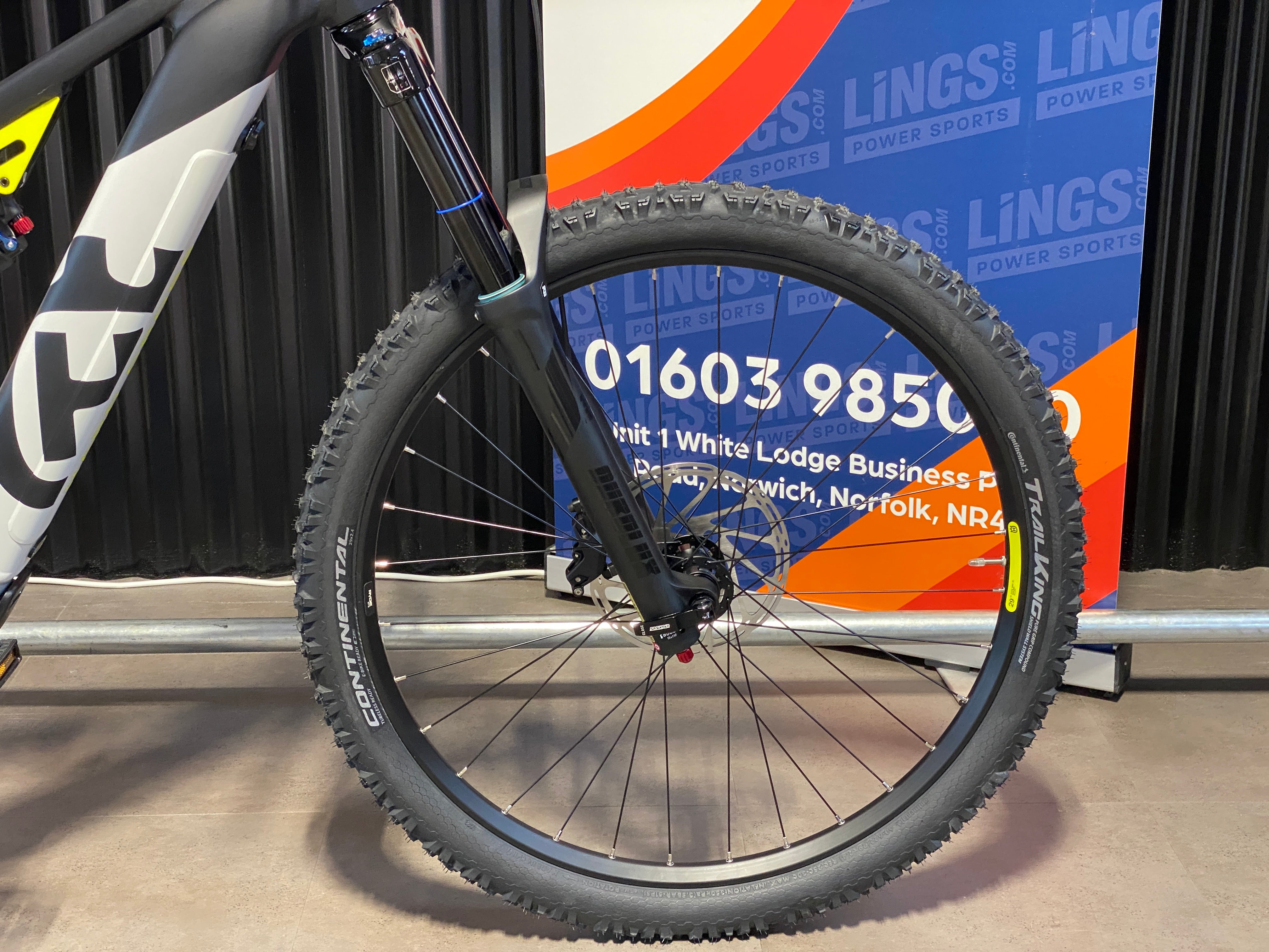 Husqvarna Hard Cross HC1