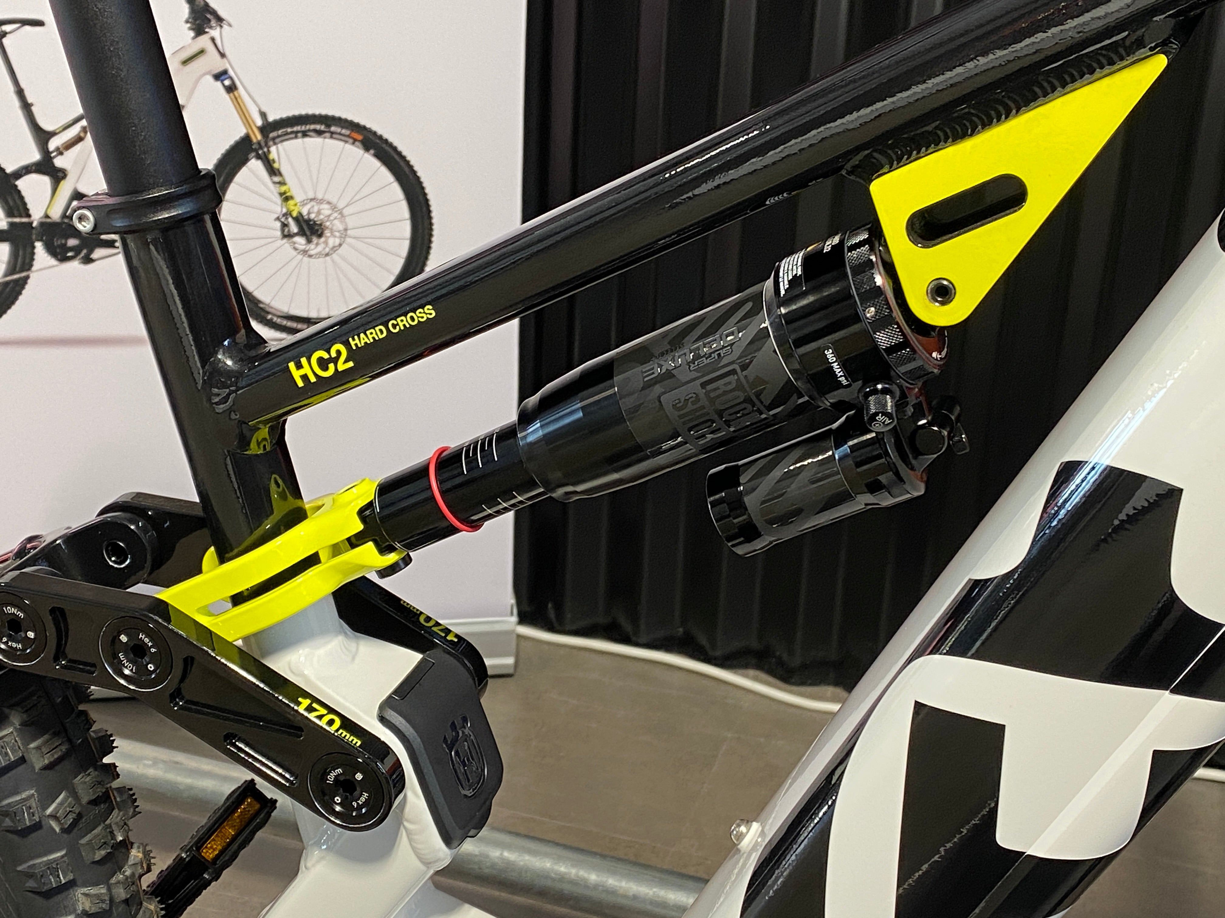 Husqvarna Hard Cross HC2