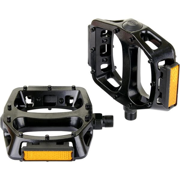 M Part Essential Alloy platform pedals with moulded pins, 9/16 inch thread