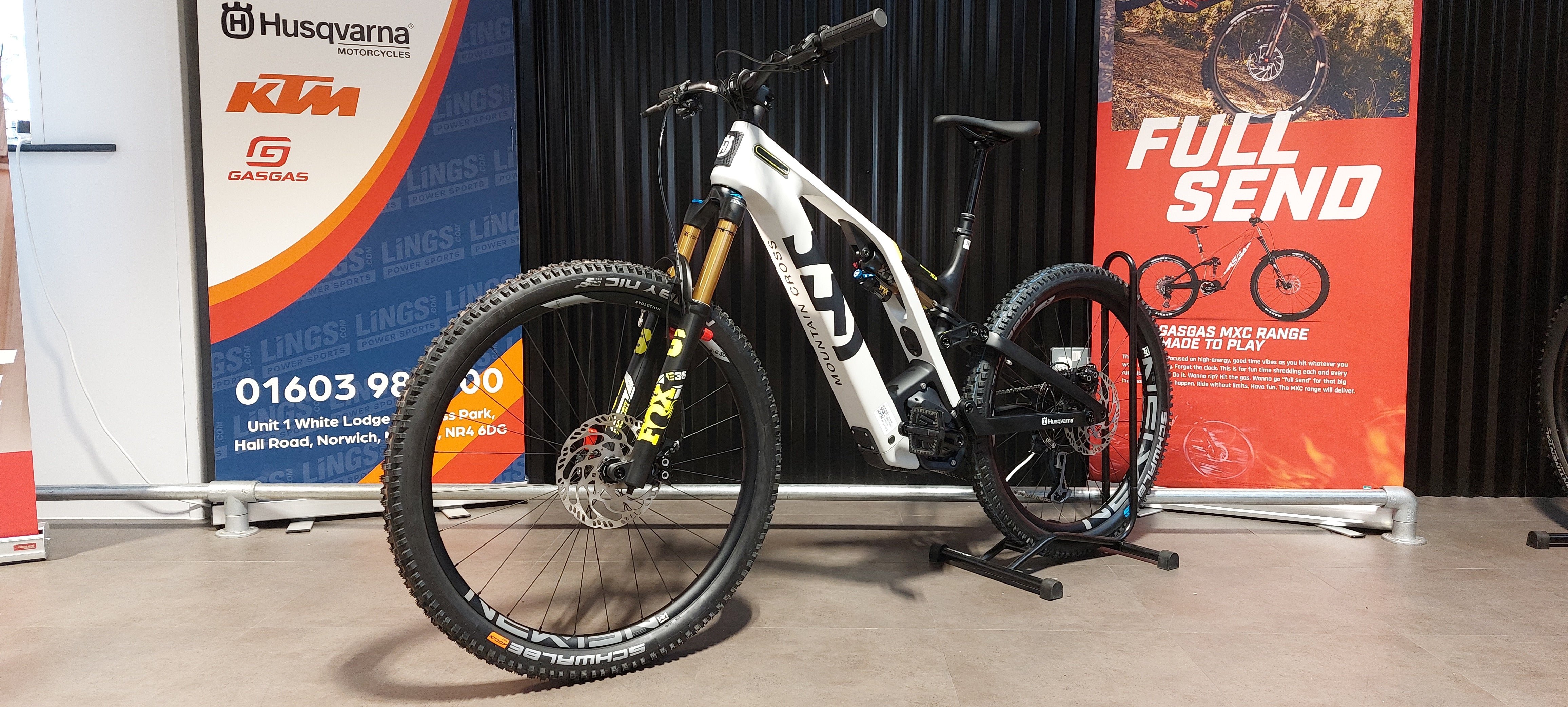Husqvarna Mountain Cross MC6