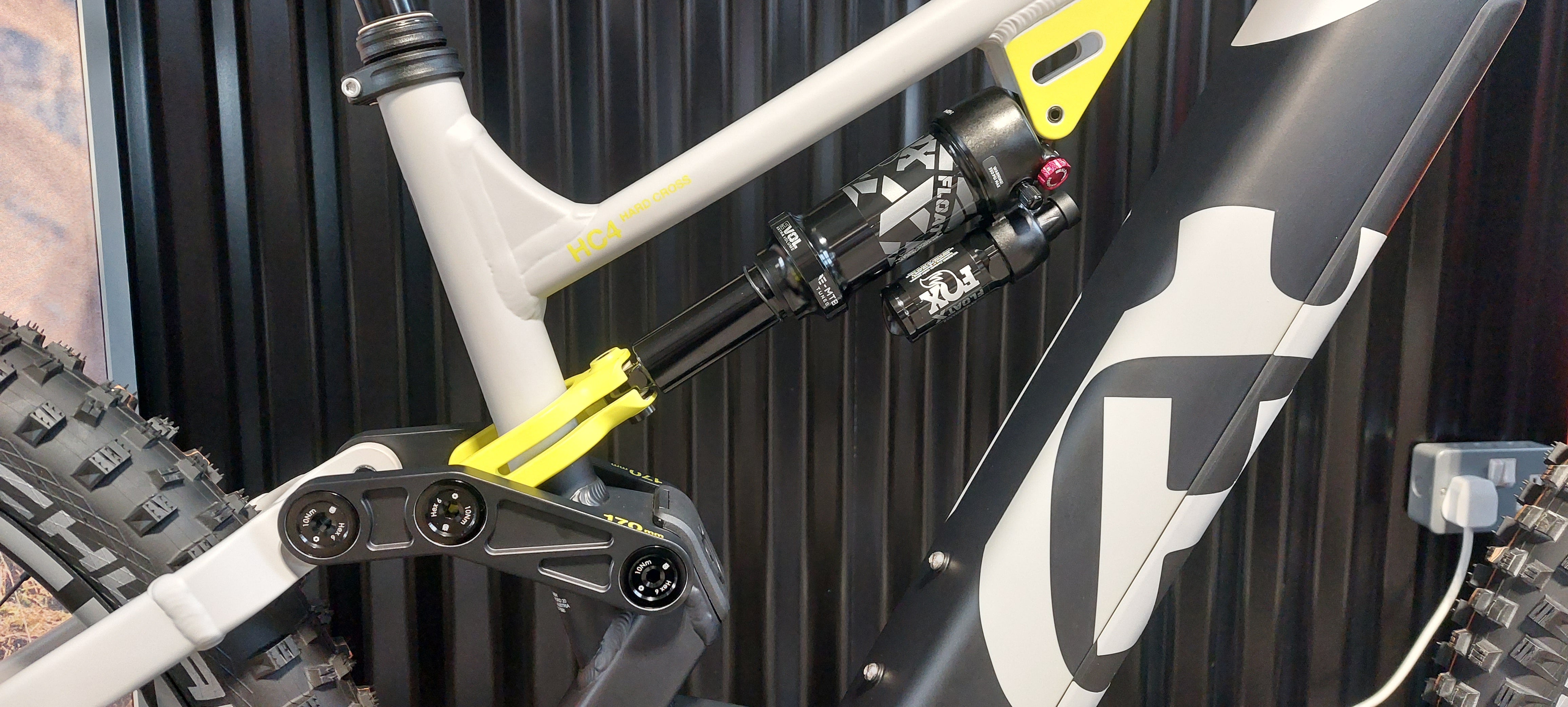 Husqvarna Hard Cross HC4