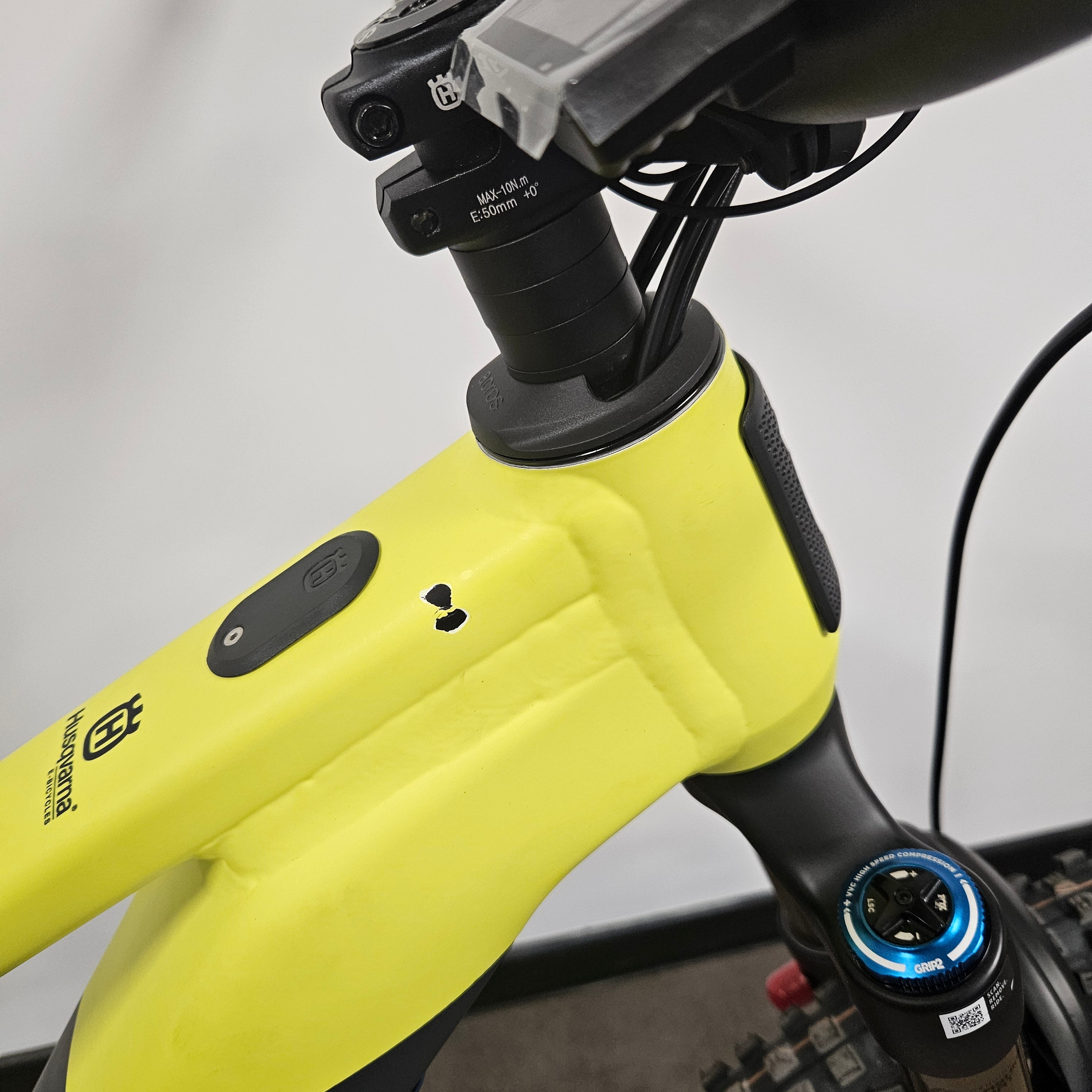 USED - Husqvarna Hard Cross HC5 - Medium