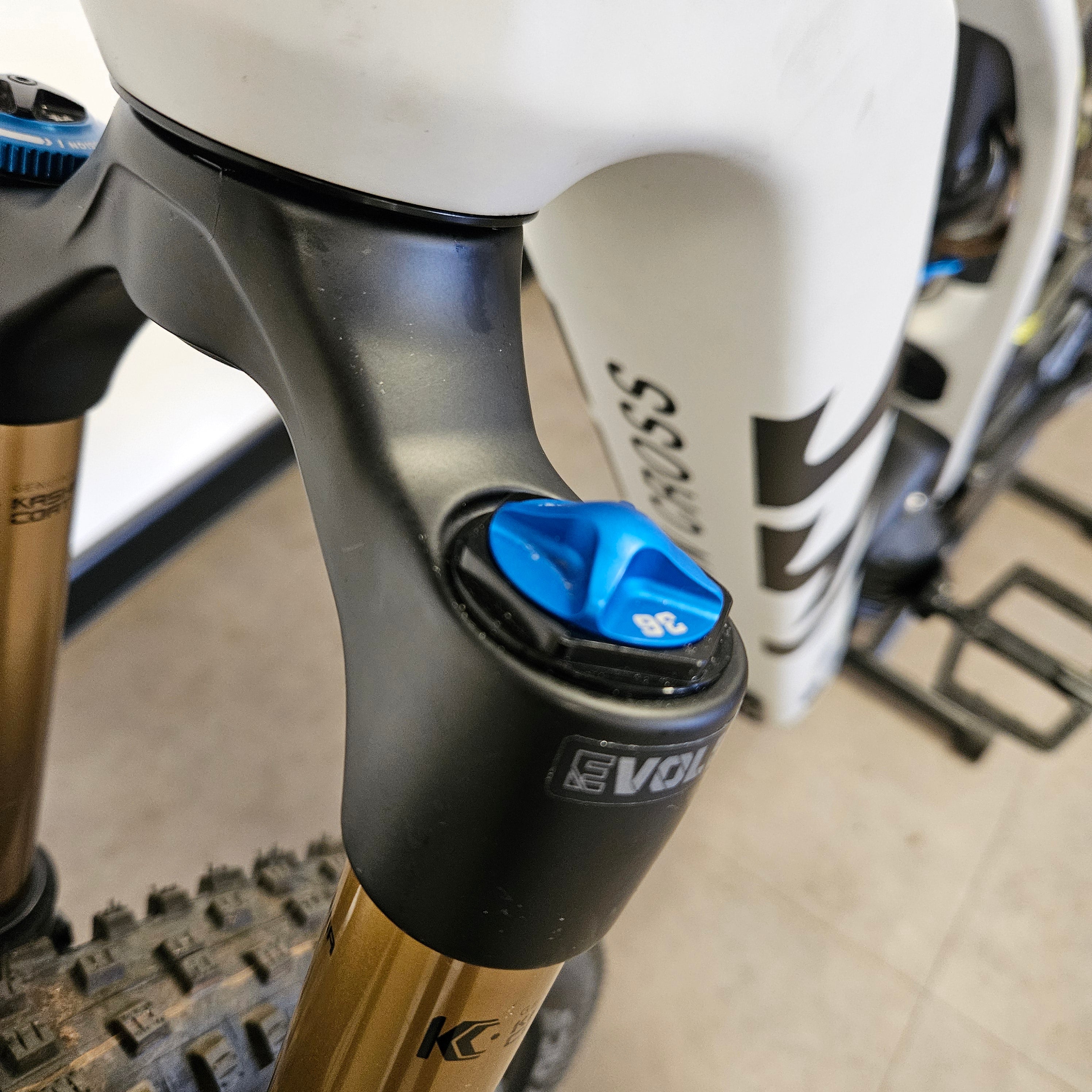 USED - Husqvarna Mountain Cross MC6 - Medium