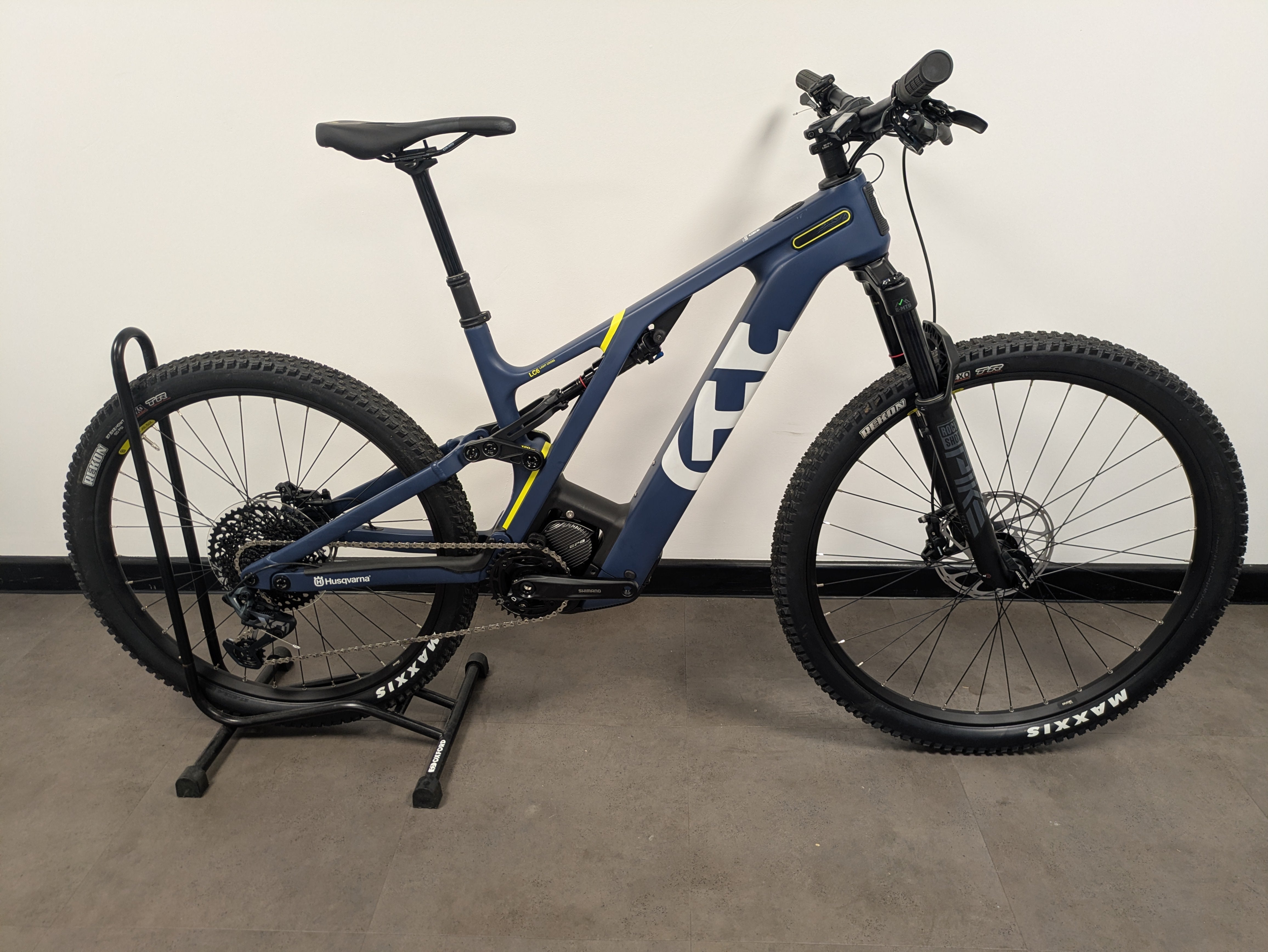 USED - Husqvarna Light Cross 6 M